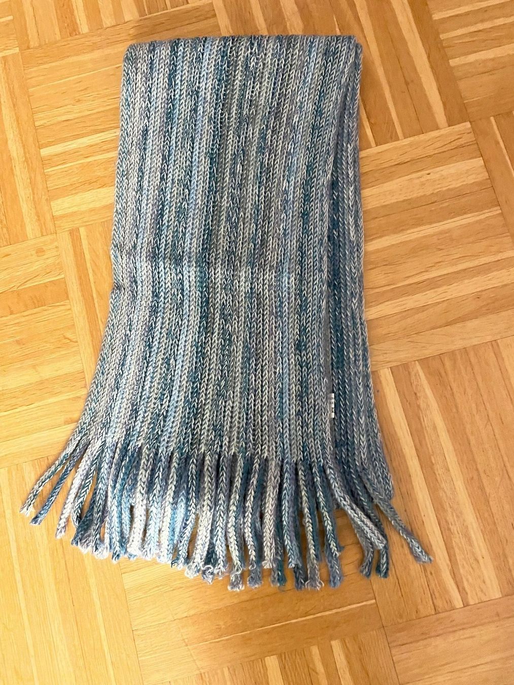Foulards, Tücher & Schals: Schal, Damen – Neu (gemäss Beschreibung) aus Luzern von Roger3022 1