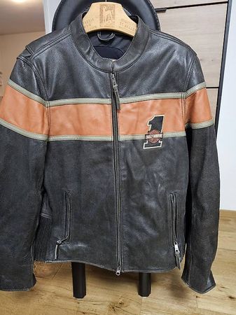 Harley Davidson, Lederjacke