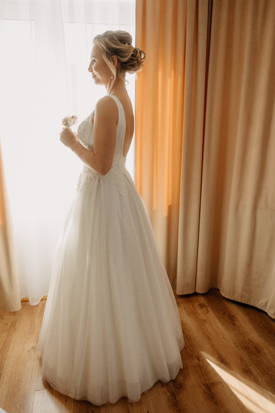 Vestiti: Elegantes Hochzeitskleid in Ivory – Usato da Zürich venduto da sta_hr9h 4