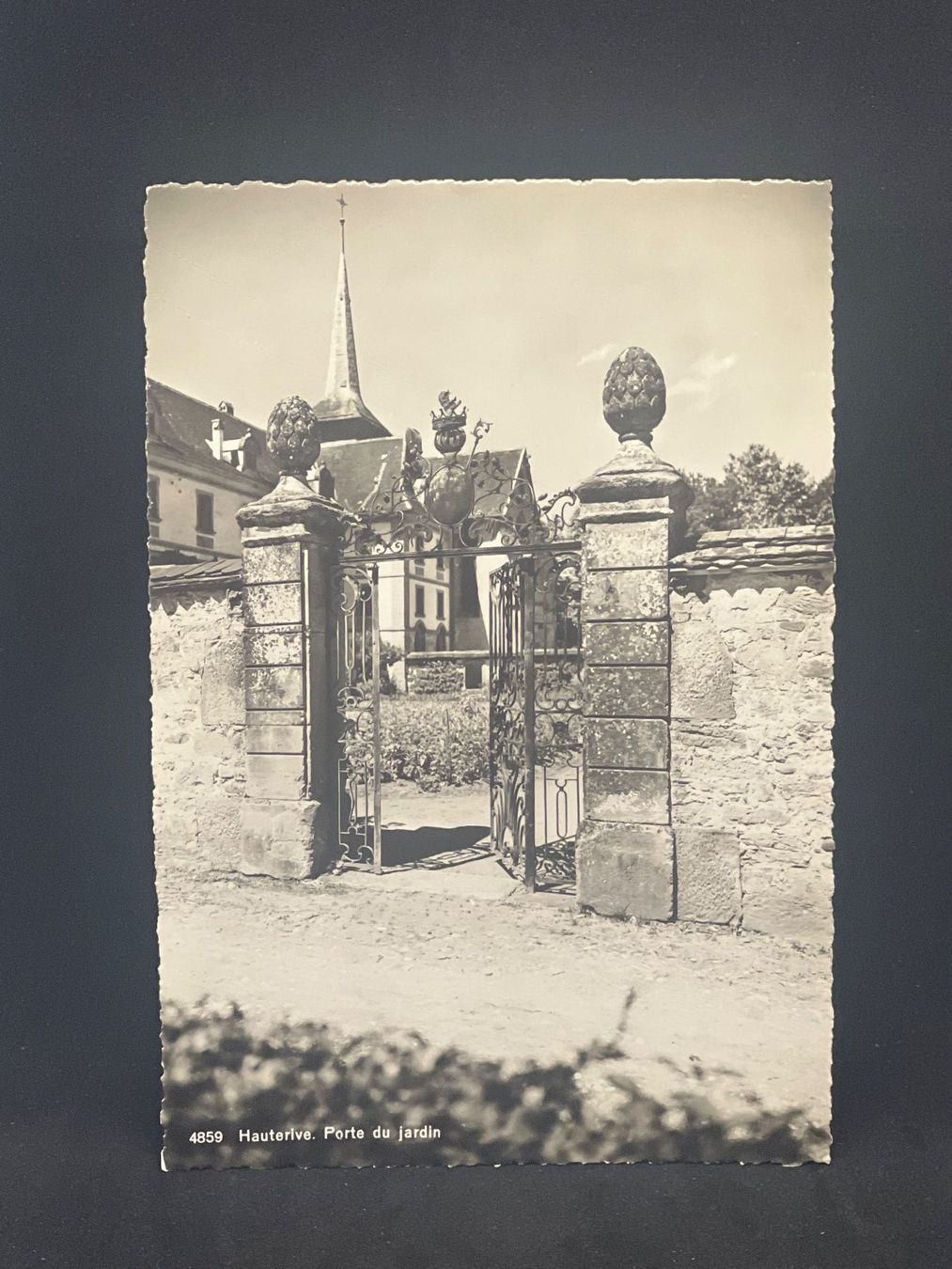 Cartoline postali: Hauterive. Porte du jardin – Usato da Widnau venduto da Brusi9