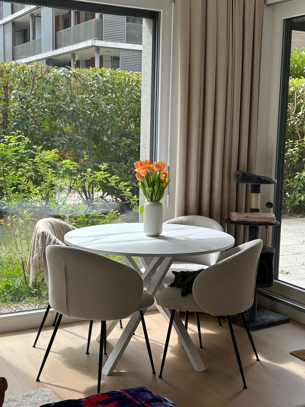 Ikea Tische: Ikea round table - MARIEDAMM – Gebraucht aus Genève von car_gmd7 3