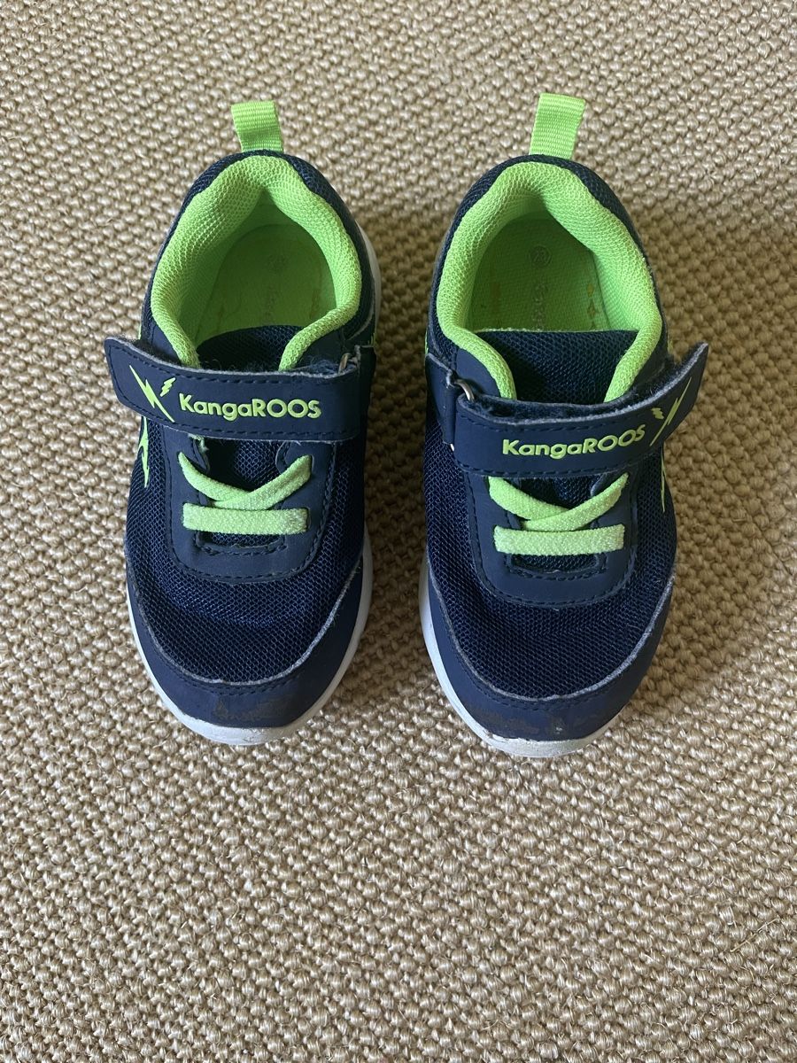 Scarpe per ragazzi: KangaROOS Schuhe Grösse 23  – Usato da Hirzel venduto da carta9
