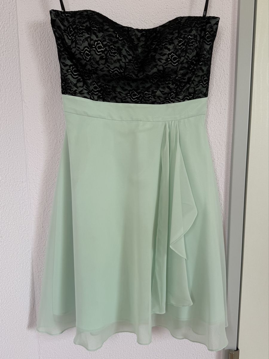 Kleider: Cocktailkleid kurz – Gebraucht aus Buttisholz von kat_2fnn