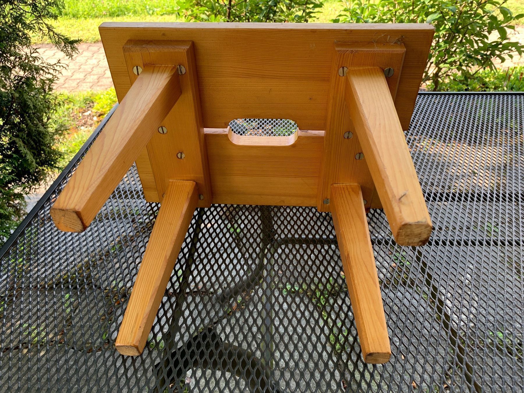 Hocker: wunderschöner Schemel aus Massivholz – Gebraucht aus Feldbach von Olive1 5
