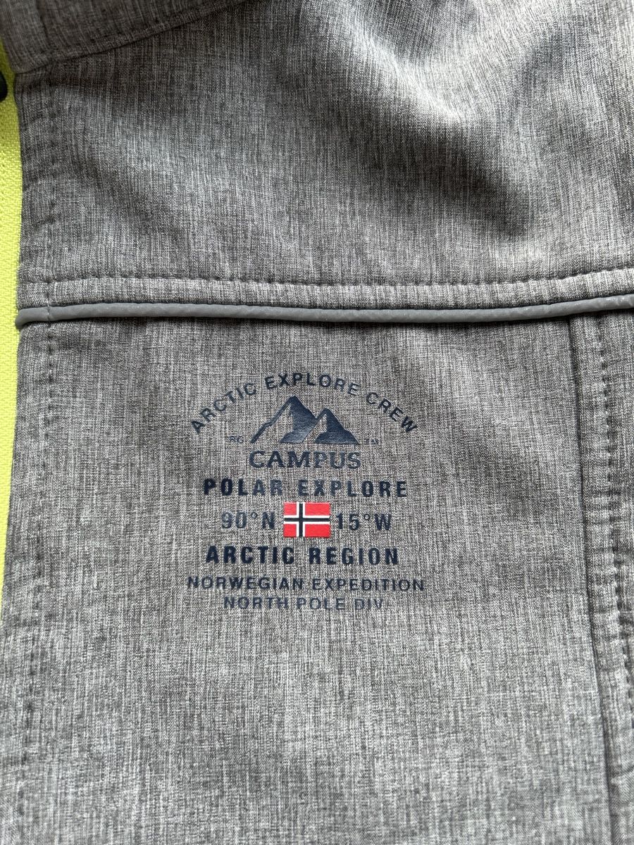 Vestes: Jacke – Neuf (Voir description) à Kirchberg SG par irirob 1