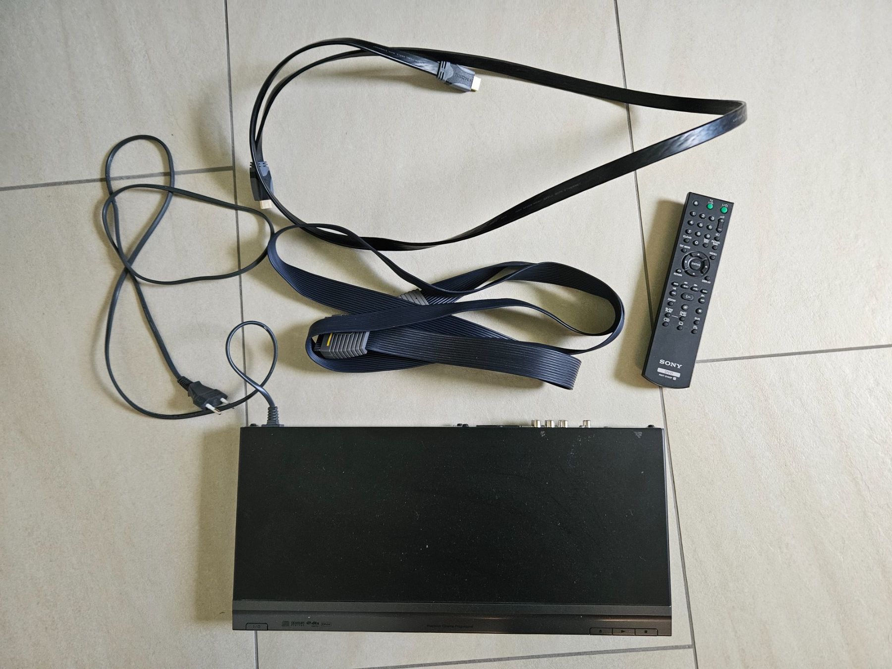 Sony Lettore multimediale & Streamer: DVD-Player mit HDMI-Anschluss – Usato da Greifensee venduto da campigotto01