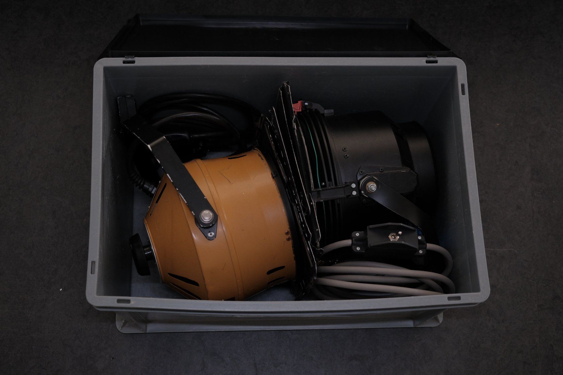 Lampade: Éclairage Set de 4 Blondes 200W – Usato da Renens VD venduto da Joakim11 4