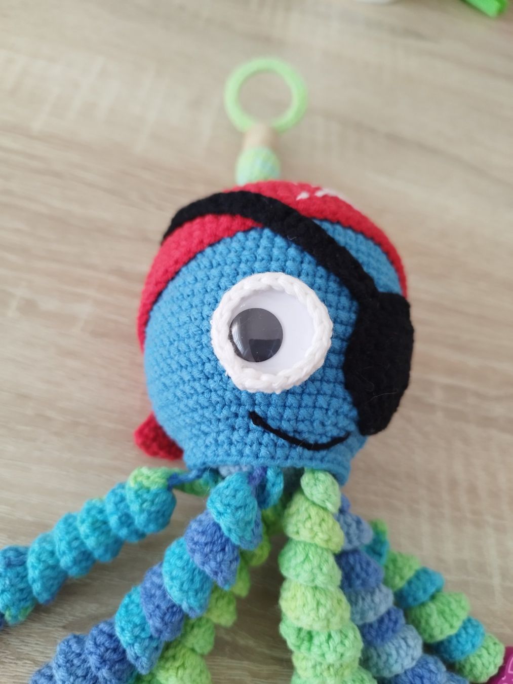 Spielzeuge: Poulpe Pirate avec tete hochet – Neu und originalverpackt aus Arnex-sur-Orbe von can_97vn 3