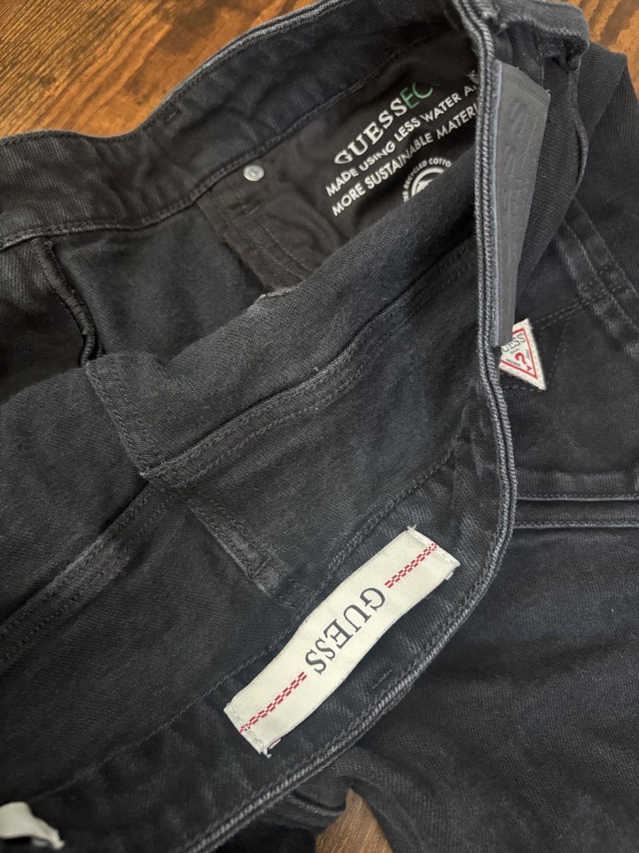 Guess Jeans: Guess Skinny Miami L 40 – Usato da Ehrendingen venduto da suurrlii 2