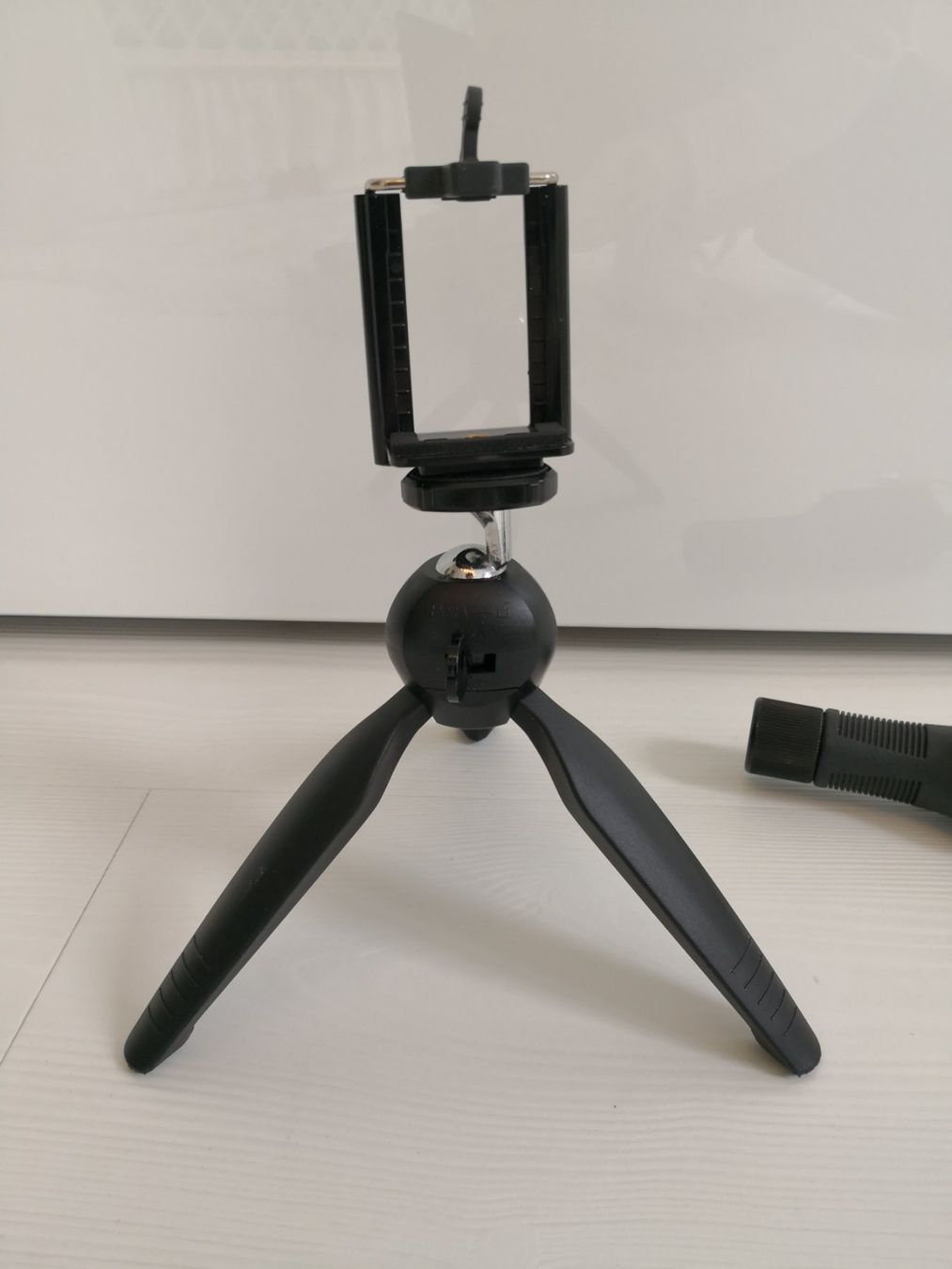 Staffe: 🤩SELFIESTICK MIT STATIV & ZUBEHöR – Nuovo (secondo la descrizione) da Olten venduto da Naja-Twins-Twins 7