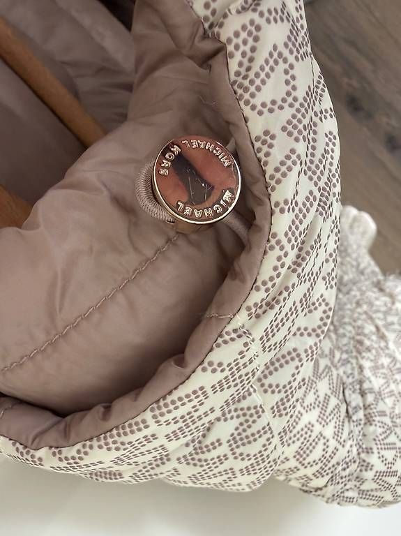 Michael Kors Giacche: Wendejacke Michael Kors – Nuovo (secondo la descrizione) da Münchwilen TG venduto da emma_J 4