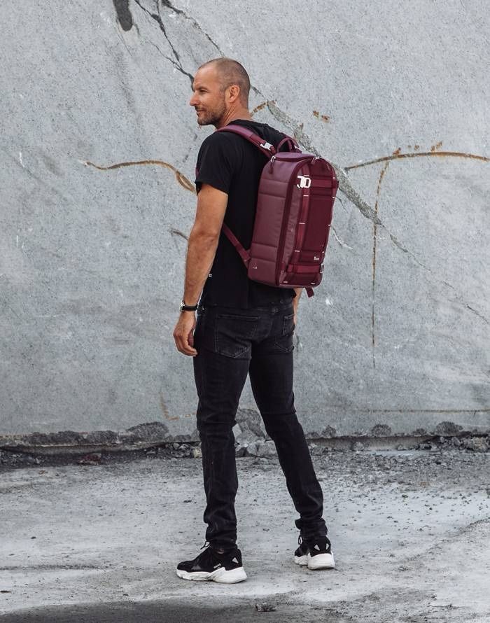 Zaini: Db (Douchebags) The Ramverk 21L Backpack - Raspberry  – Usato da Basel venduto da ll.dee 1
