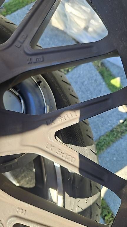 Mercedes-Benz Felgen: Meisterwerk MW07 mit P-Zeros – Gebraucht aus Bassersdorf von Chad_Thundercock 2