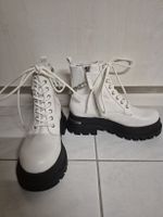 Stiefel Aldo weiss mit Kette und Profilsohle Grösse 36,Neu 