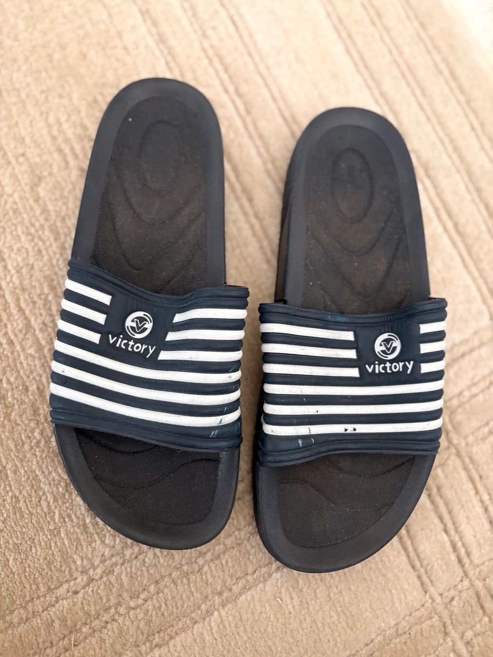 Schuhe für Jungen: Badeschuhe Badelatschen Finken Gr. 39 – Gebraucht aus Dietlikon von Bachtel97