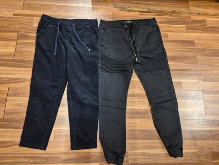 2 Hosen gr 40 Schwarz, Cord & jeanshose, K34