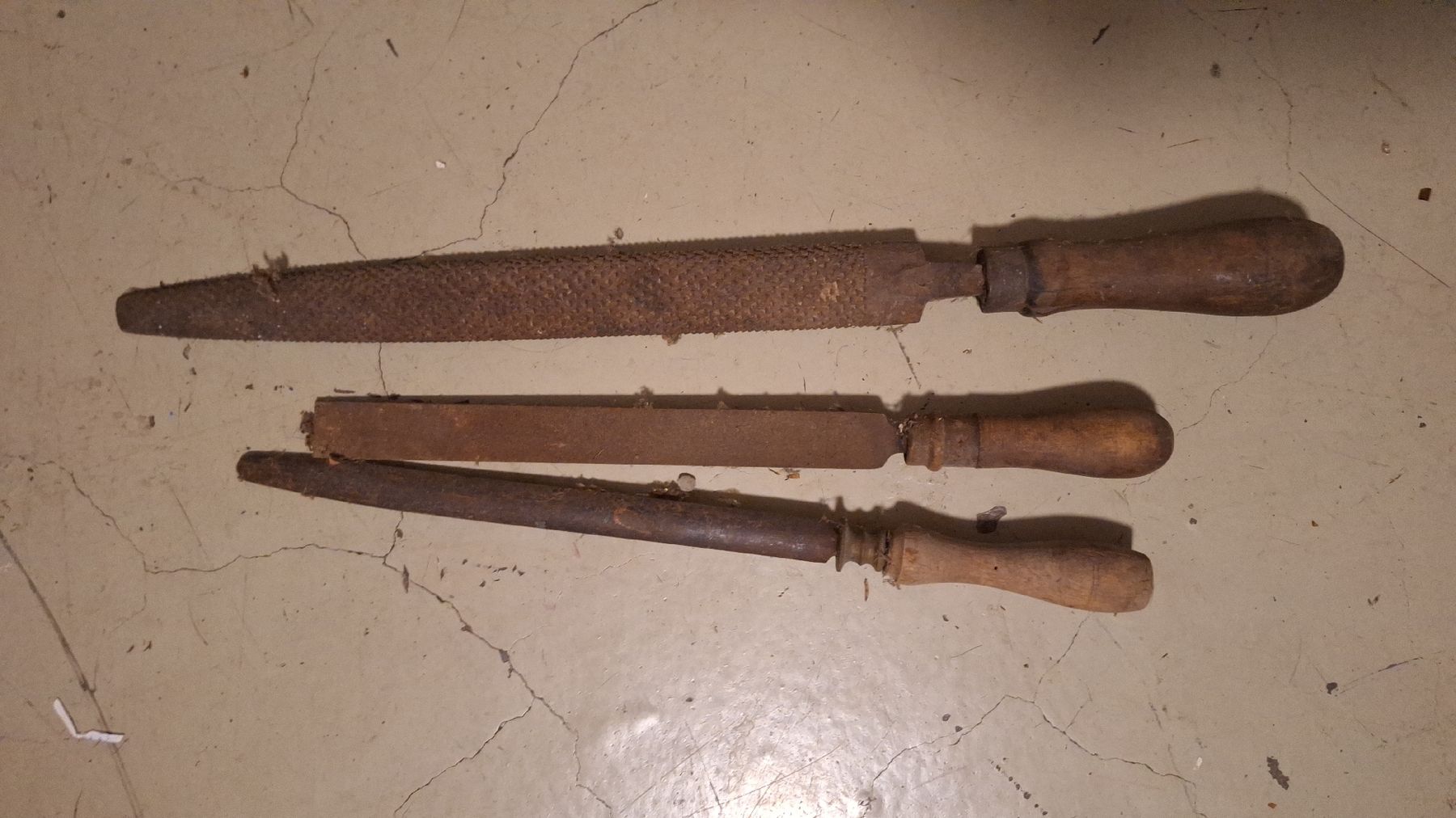 Tutti gli attrezzi: Feilen – Usato da Ettingen venduto da Platzhirsch63