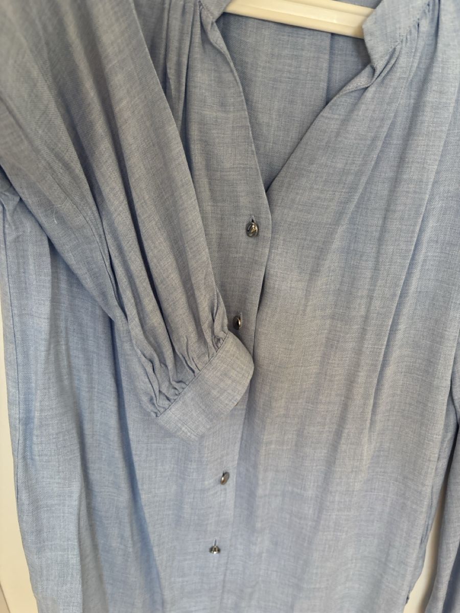 Camicette: Light Blue Button-Up Shirt | Size 38 | New! – Nuovo (secondo la descrizione) da Regensdorf venduto da heg_h8cq 2