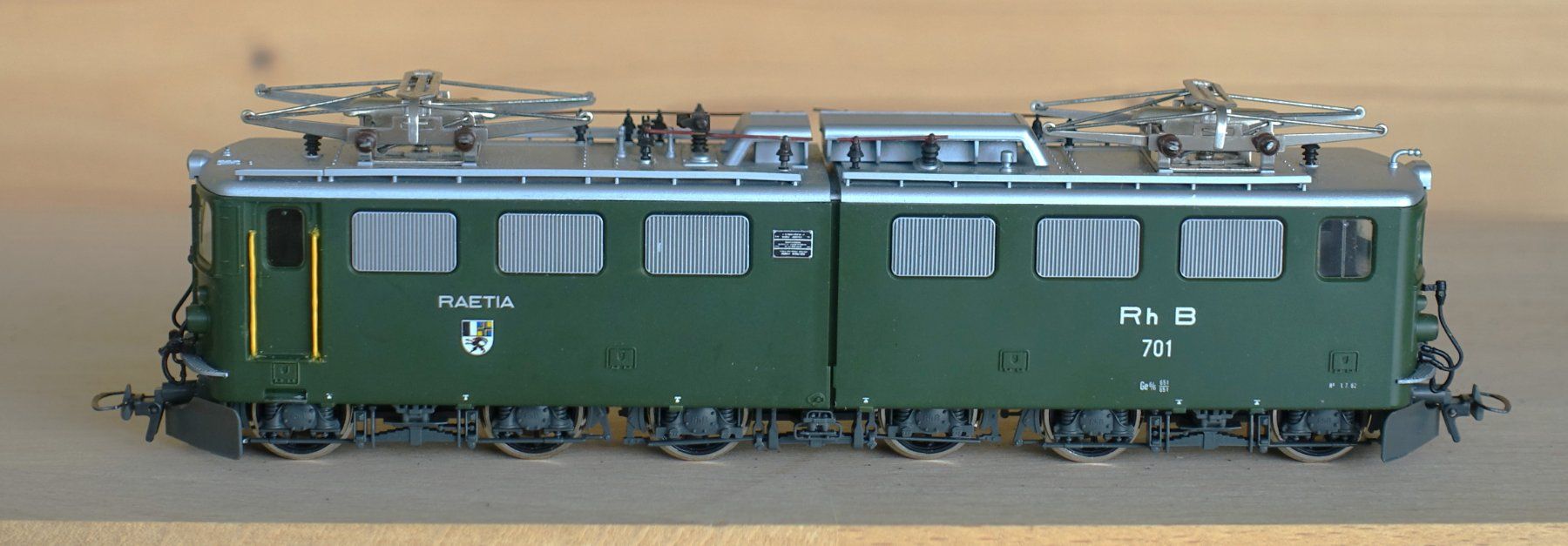 Bemo Modellini di ferrovie: RhB Ge 6/6 II 701 'Rhäthia'. Bemo Art. 1254.112. DC – Usato da Horw venduto da SwissSteamMemories 1