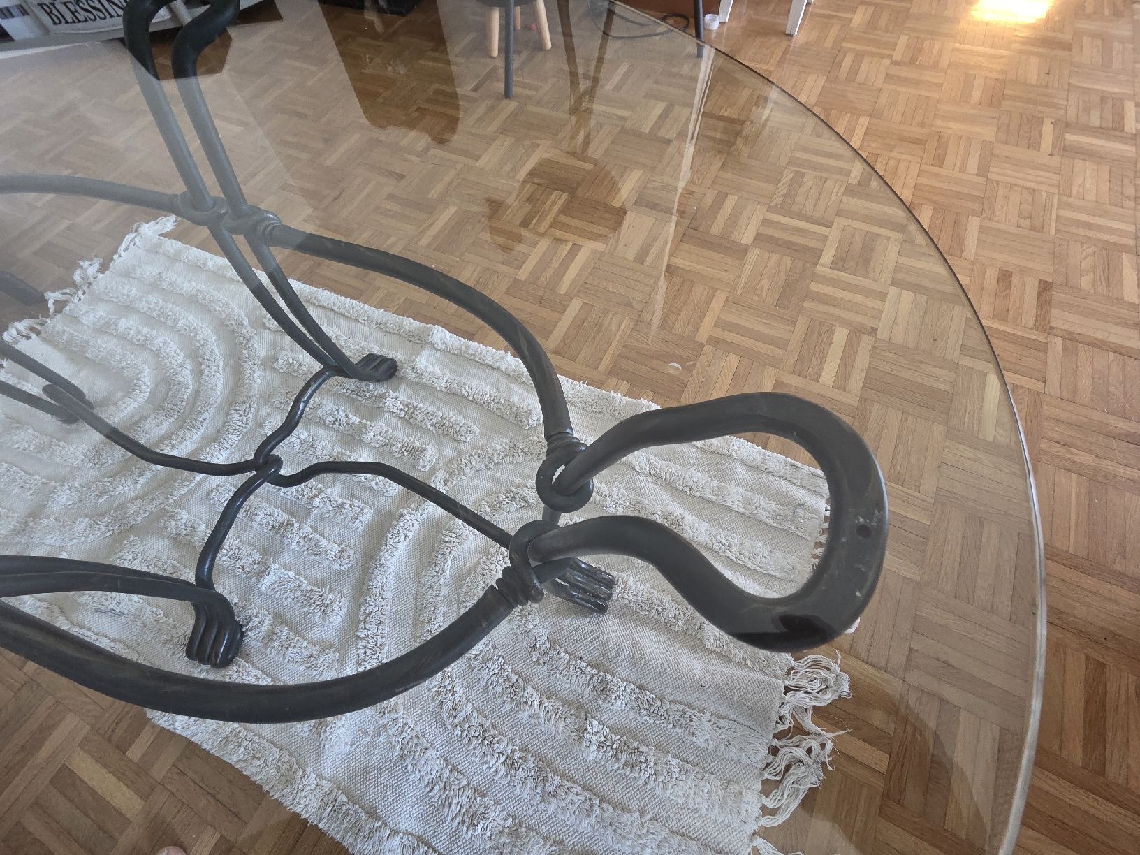 Tavoli: Glass Coffee Table with Wrought Iron Base - Elegant! – Usato da Zollikofen venduto da Tamyru77 1