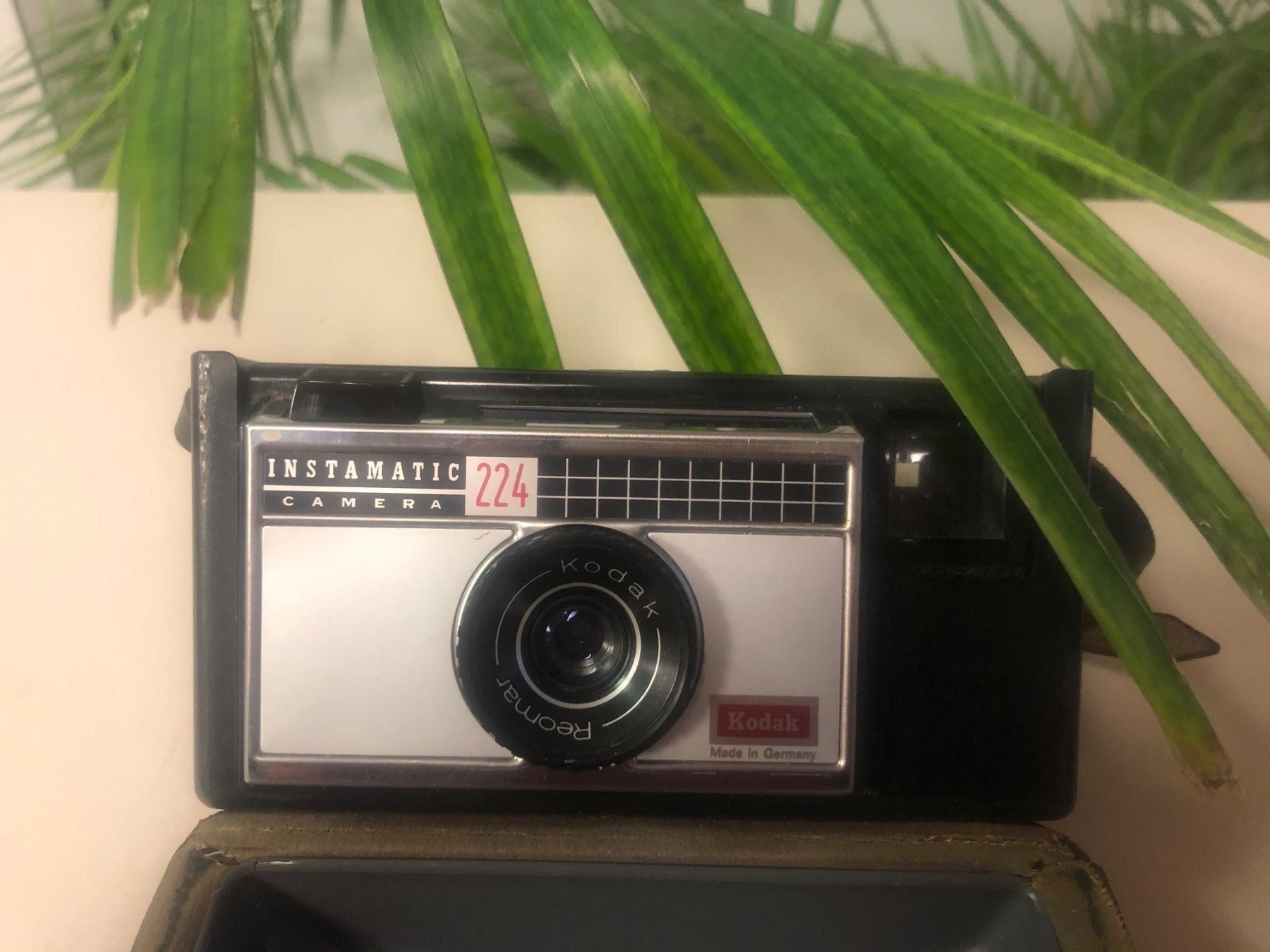Kodak Fotocamera: Kodak Instanatit 224 – Usato da Brügg BE venduto da doppelrittberger 1