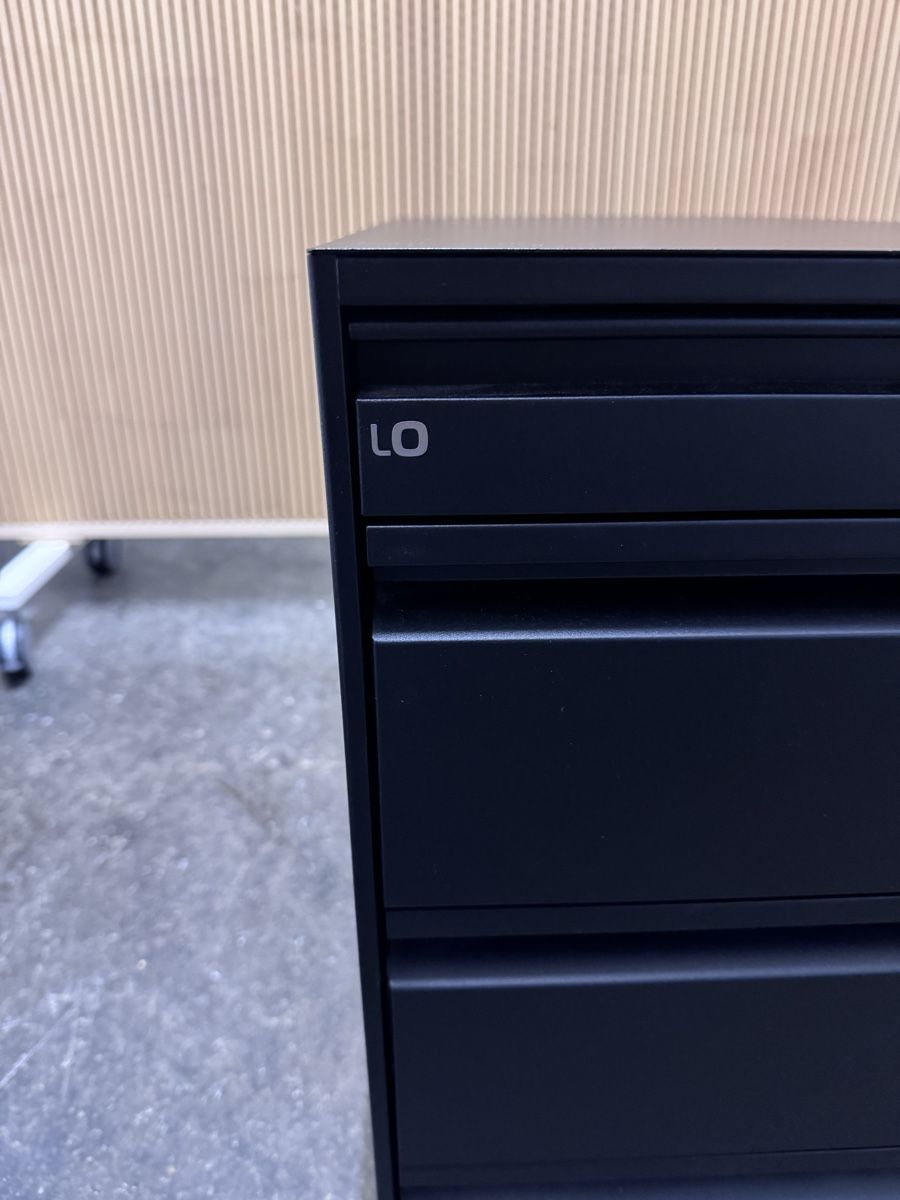 Lista Banconi: LO Lista Office Rollcontainer / Unterkorpus abschliessbar – Usato da Bern venduto da samryan 1