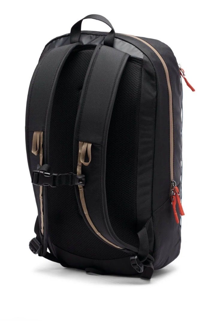 Cotopaxi Sacs à dos: Cotopaxi Backpack, Vaya 18l, Black Used Condition – D'occasion à Versoix par kev_kqq9 2
