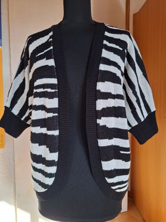 Strickjacke Gr. 42 damen bolero Schwarz Weiss herbst nr 32