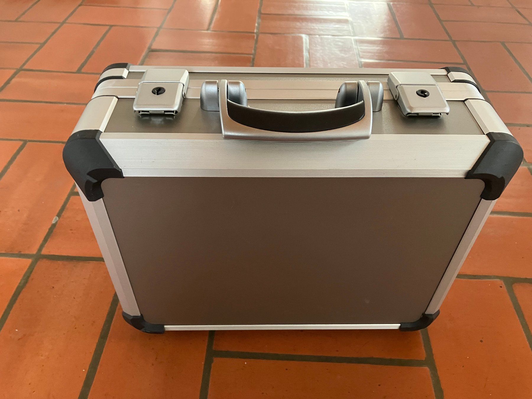 Valigie: Alukoffer – Usato da Altikon venduto da bau_85x7