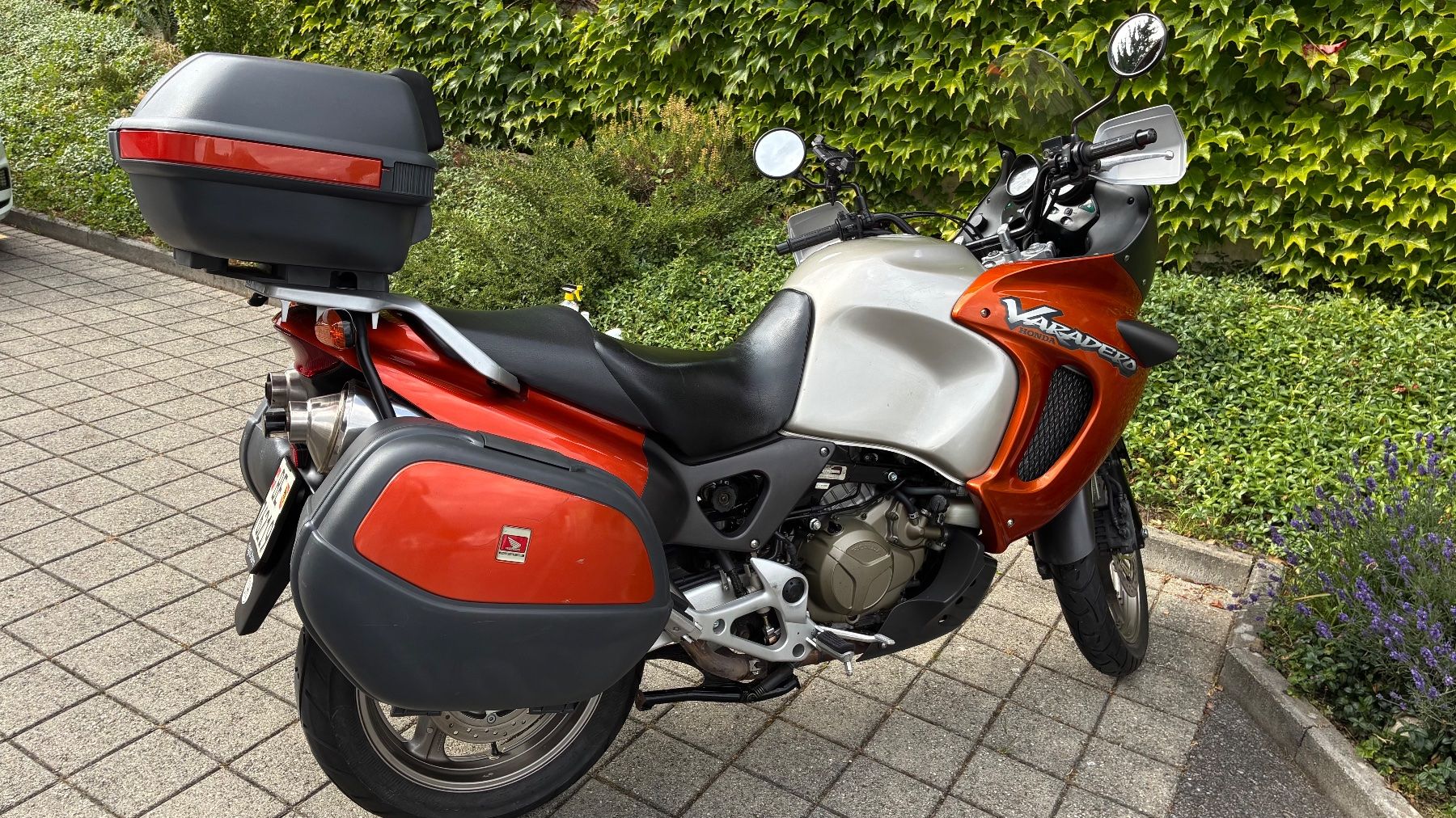 Honda Touring: Honda Varadero XL1000V – Usato da Gunten venduto da pollux000