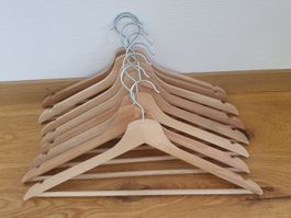 8 Kleiderbügel von Ikea (Bumerang)