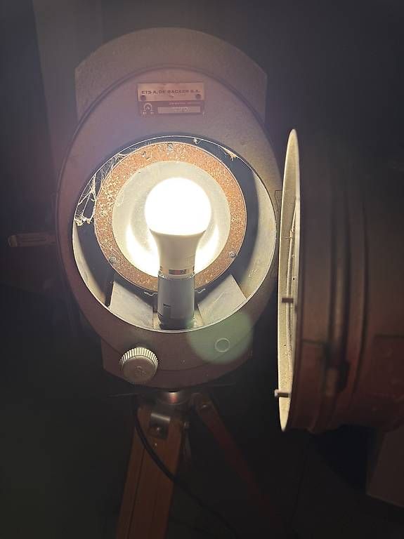 Home Cinema: Magnifique Projecteur de cinéma  – Usato da Cottens FR venduto da Samousse 3