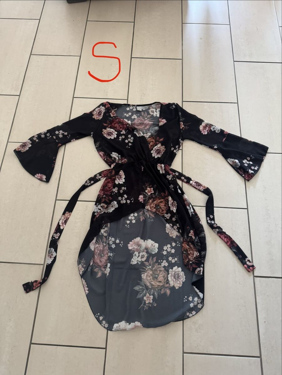 Zebra Robes: Transparentes Sommerkleid – D'occasion à Bottenwil par NadjaP.