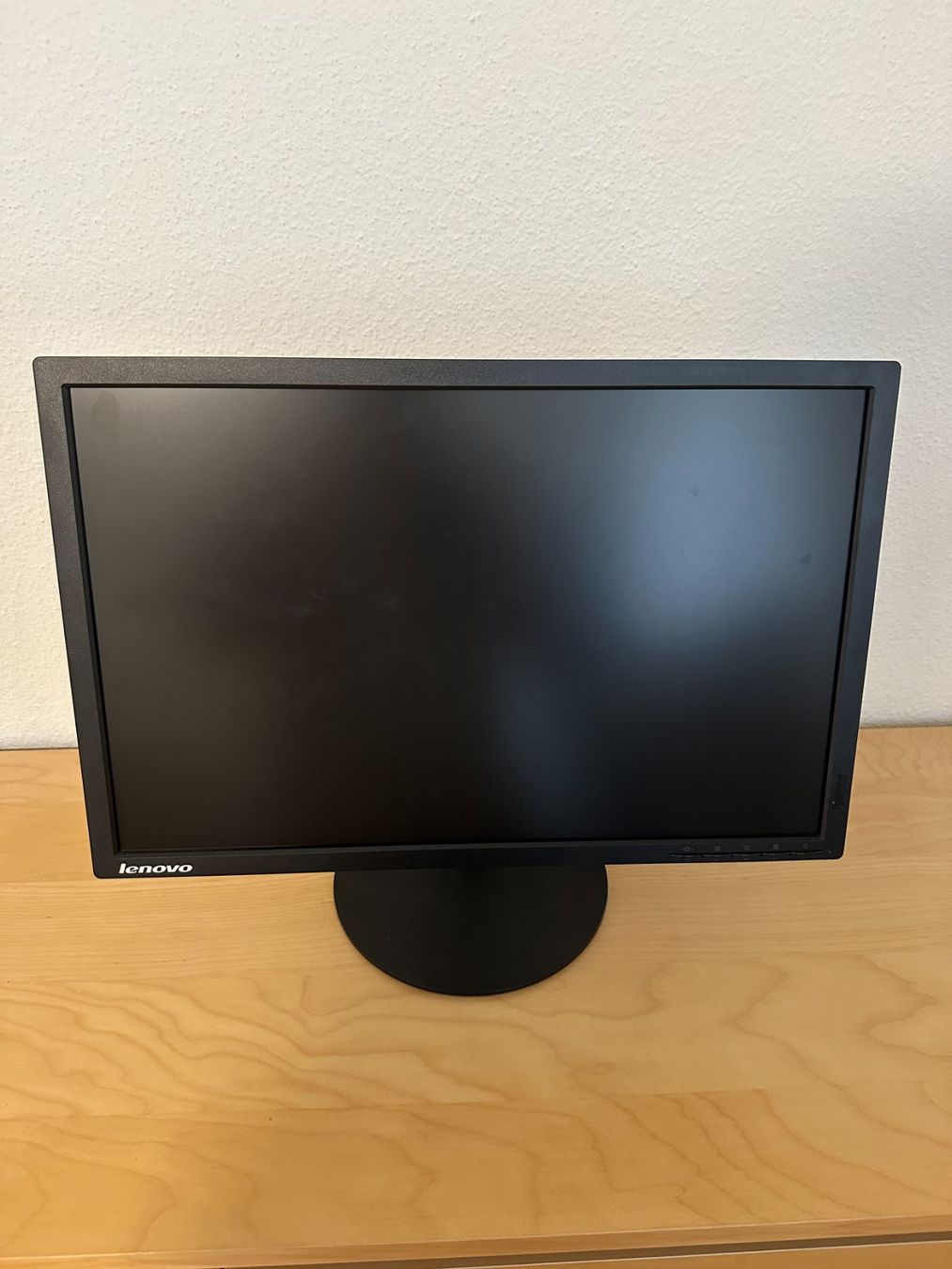 Lenovo PCs: Lenovo ThinkCentre M700 – i5 PC mit Windows – Gebraucht aus Wädenswil von mat_6qd8