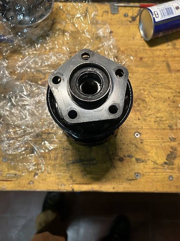 Tutti i ricambio per moto: HARLEY DAVIDSON mozzi ruota  – Usato da Montagnola venduto da gia_6tcc 3