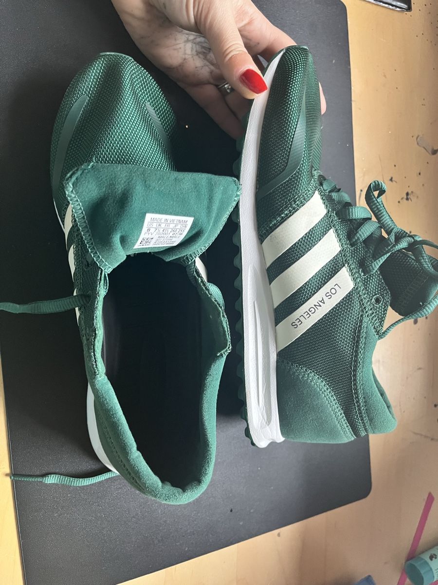 Adidas Scarpe da uomo: Adidas Turnschuhe Grösse 41 – Usato da Hochdorf venduto da Forestgreen 6
