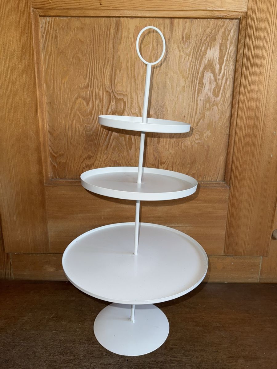 Tutte le decorazioni: Etagère aus Metall, 62cm gross – Usato da Pfäffikon ZH venduto da lenaviktoria