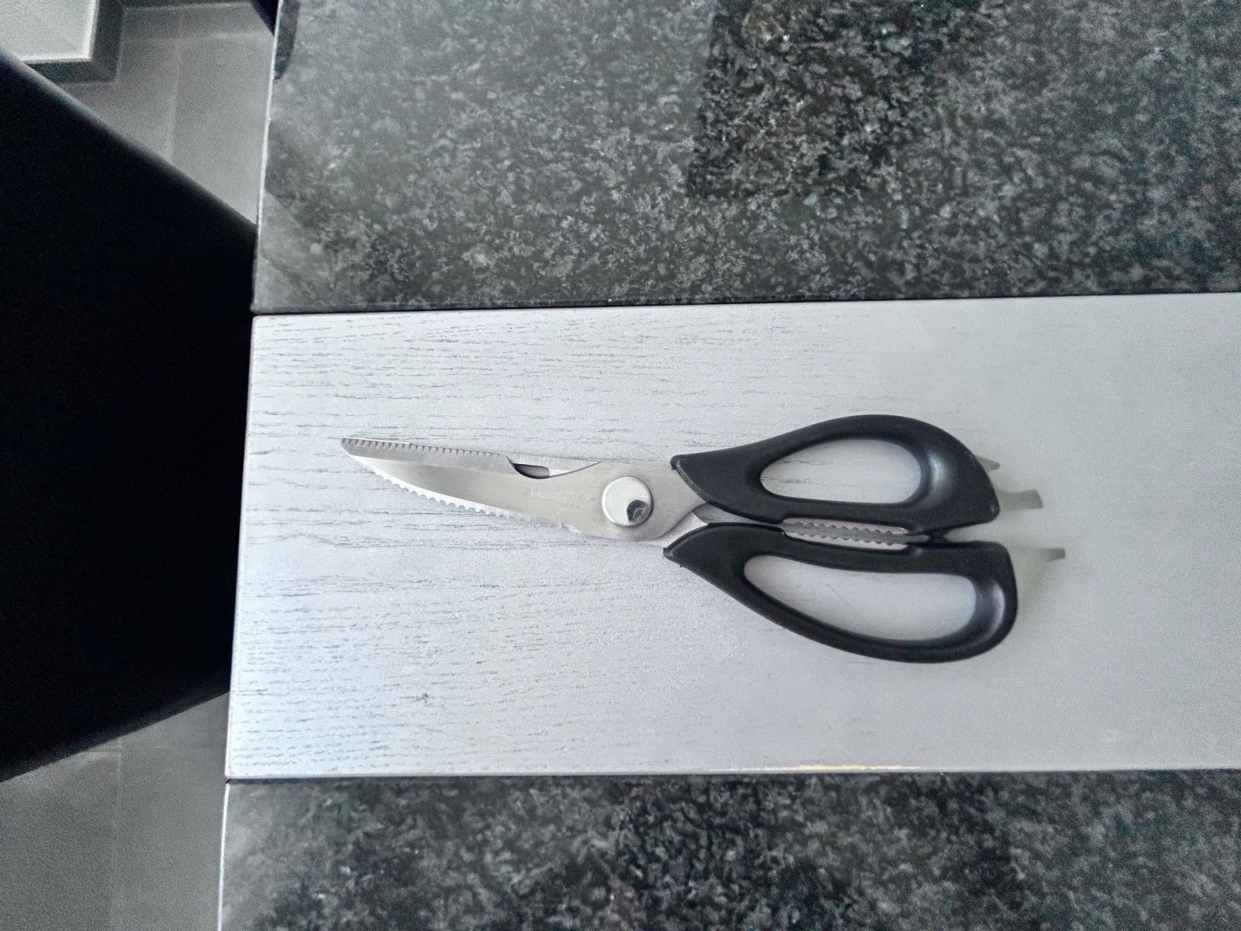 Berndorf Bestecksets: TROPHY berndorf MULTIFUNKTIONSSCHERE – Neu (gemäss Beschreibung) aus Schliern b. Köniz von need-it