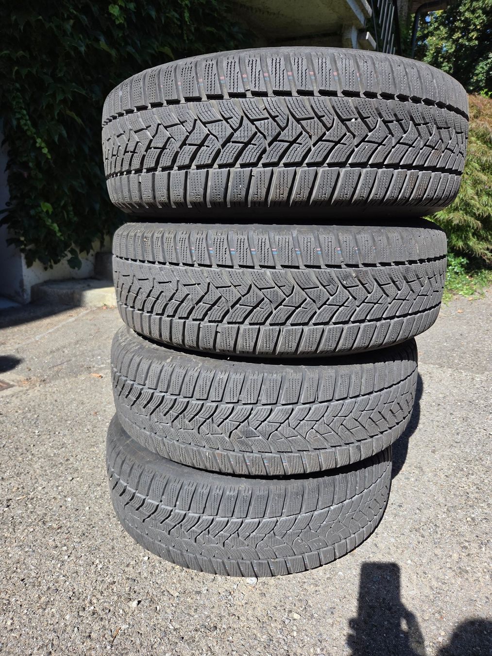 Dunlop Pneus & Kompletträder: Pneus d'hiver – Gebraucht aus Le Grand-Saconnex von luc_m99t 1