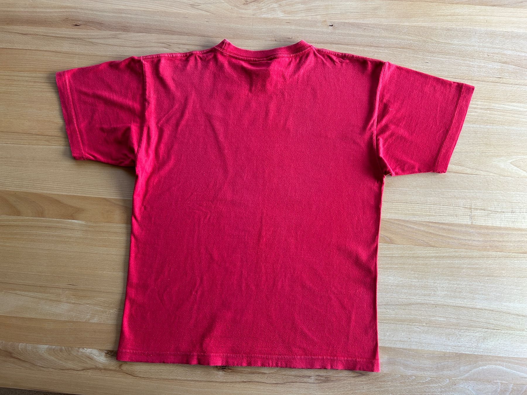 T-shirt: Rotes Herren T-Shirt Grösse M – Usato da Grosswangen venduto da che_gr 1