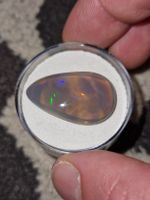 Opale noire cristal australienne . env. 22 carat