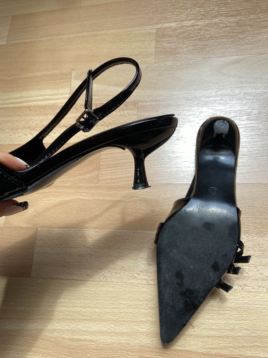 Shein Scarpe da donna: Kitten heels noir verni, talons 4.5cm – Usato da Mont-sur-Lausanne venduto da lau_2775 5