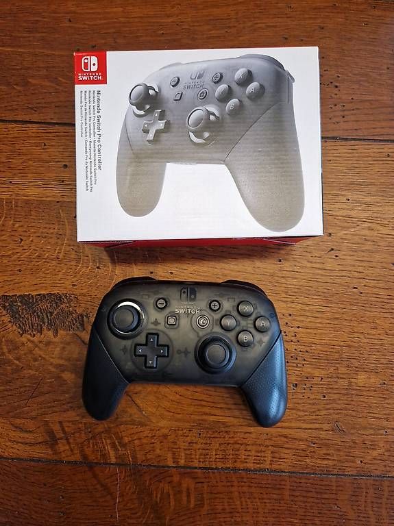 Konsolen: Nintendo Switch V2 – Gebraucht aus Penthaz von max_92fd 2