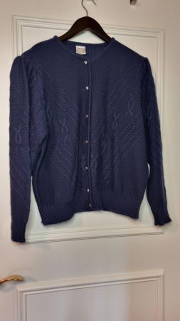 St.Peter Strickjacke, Gr. 38-40 schöne Knöpfe, dunkelblau🌺
