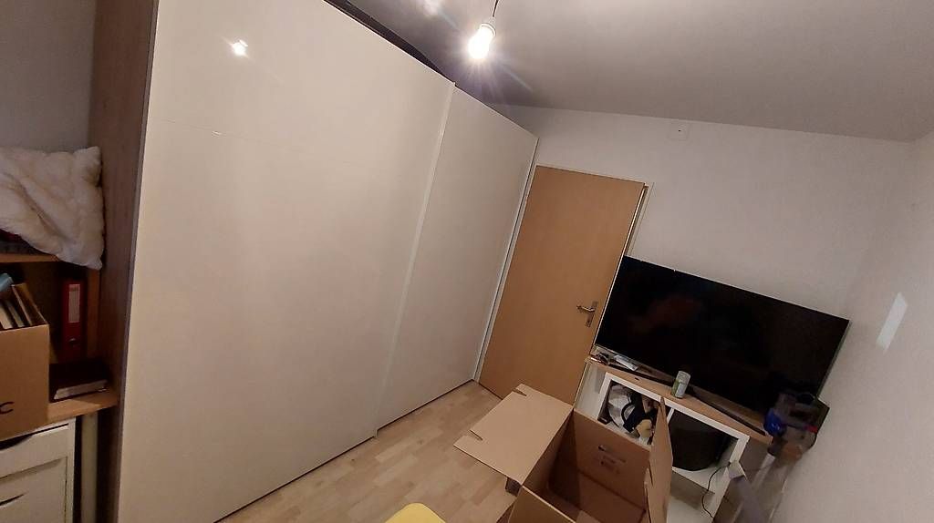 Micasa Armoires: Schrank mit Schiebetür Micasa – D'occasion à Baar par max_vj55 1