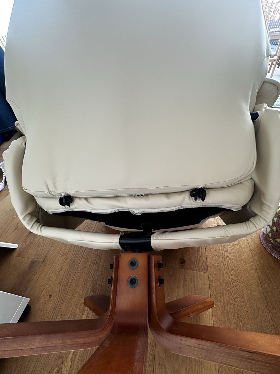 Pfister Poltrone: Relaxsessel-Ledersessel mit Hocker  – Usato da Erlinsbach SO venduto da dikaan 4