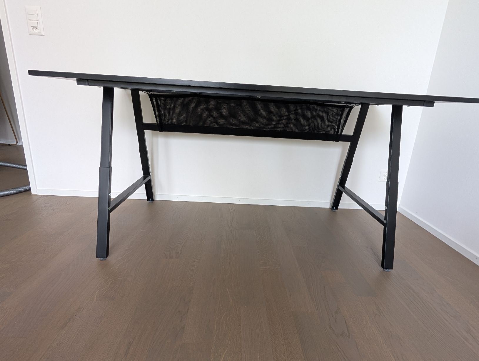 Ikea Scrivanie: Schreibtisch Ikea UTESPELARE – Nuovo (secondo la descrizione) da Adliswil venduto da ped_h72g 3