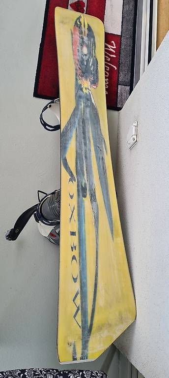 Board: Snowboard freeride swallow tail 163 cm + fixations + boots – Usato da Vevey venduto da 180_zj9t 1