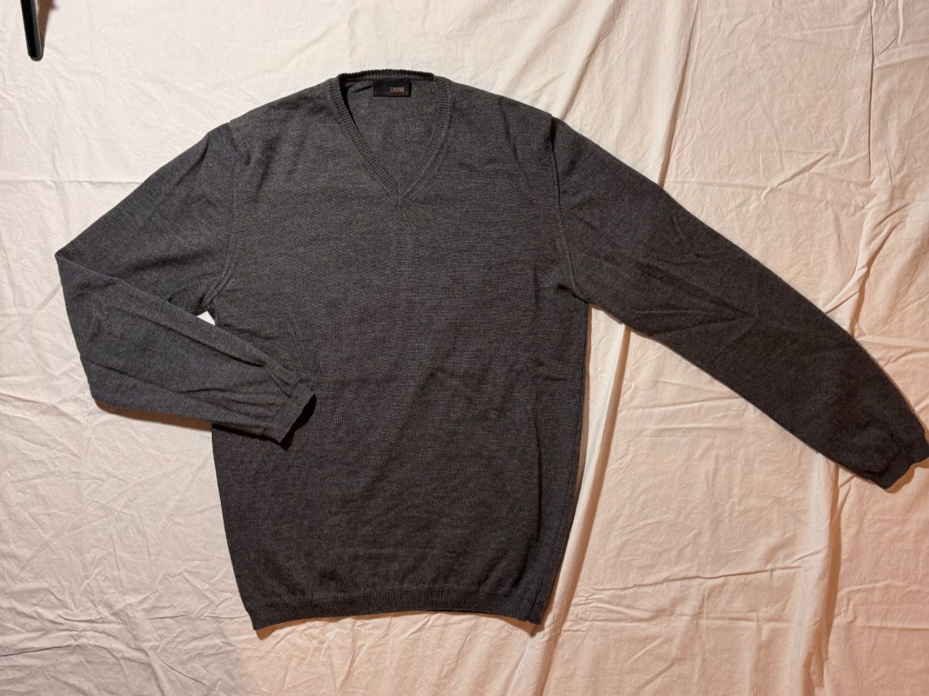 Cinque Maglioni & Felpe: CINQUE V-Neck Pullover grau Gr. L fällt wie M aus – Usato da Zürich venduto da Fraench