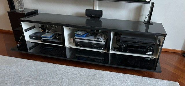 Meubles TV: TV-Lowboard – D'occasion à Zürich par ele_n5rk 1